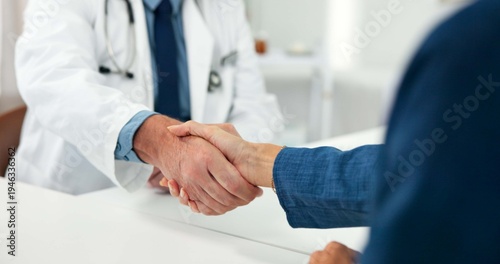 Bild auf Leinwand Healthcare, doctor or patient with handshake in office, thank you or greeting for checkup appointment