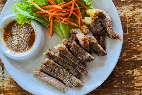 Photos Grilled Beef Slice with Thai Sauce and Vegetables Recipe.