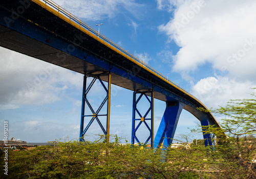 Queen Juliana Bridge, Koningin Julianabrug in Willemstad at Curaçao. Highest bridge in Caribbean.