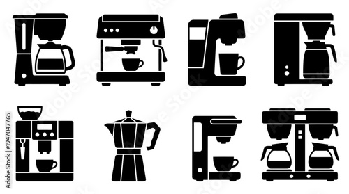 Eine Sammlung von acht verschiedenen Kaffeemaschinen und Kaffeebereitern als schwarze Silhouetten auf weißem Hintergrund.