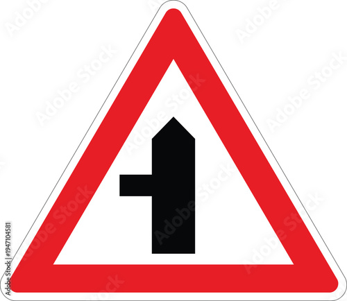 Intersection with the minor road