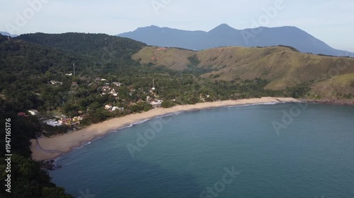 Wallpaper Mural Toque-Toque Grande Beach in São Sebastião, north coast, a paradisiacal beach amidst the mountains. Torontodigital.ca