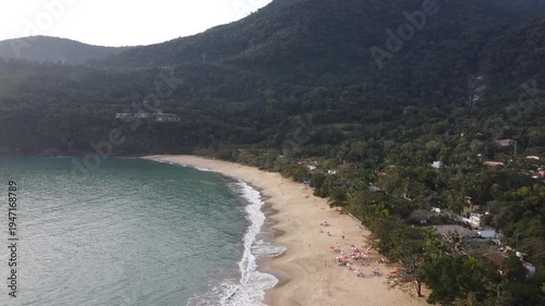 Wallpaper Mural Toque-Toque Grande Beach in São Sebastião, north coast, a paradisiacal beach amidst the mountains. Torontodigital.ca