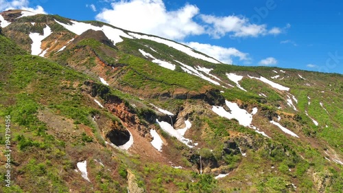 春の蔵王 駒草平（振子沢の振子滝）【宮城県刈田郡蔵王町】