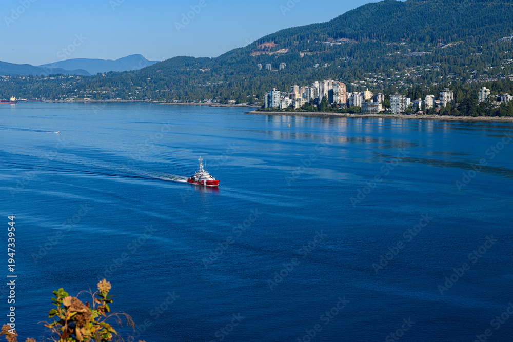 Obraz premium Ferry Boat on Burrard Inlet Near Stanley Park, Vancouver