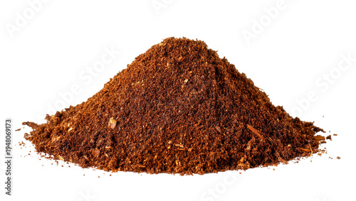 Billede på lærred Isolated heap of vibrant reddish-brown chili powder for cooking and seasoning fo