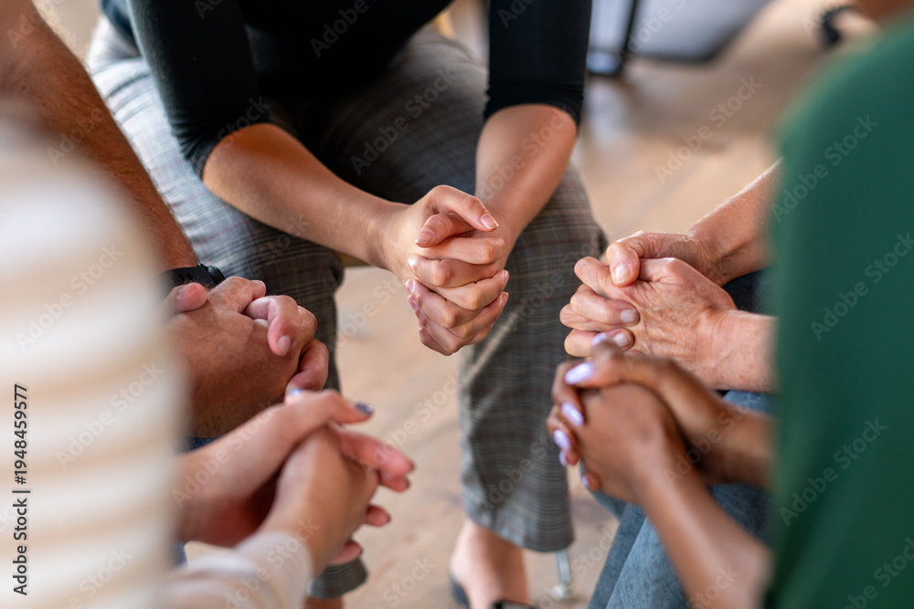 Obraz premium Group support through holding hands.