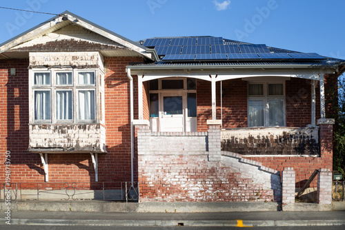 Картината върху платно Historic vintage residential home seen from the street, south Hobart, Tasmania