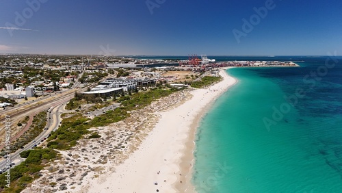 Cuadro en lienzo Swanbourne Beach, Perth, Western Australia – 4K Aerial Drone View of White Sand
