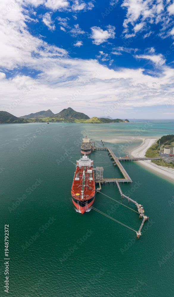 Obraz premium Marsden Oil Refinery - New Zealand