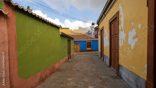 walk through Los Llanos de Aridane