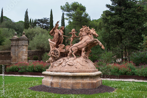 Cuadro en lienzo Sculpture at the entrance to the Cistercian Abbey of Fontfroide in France