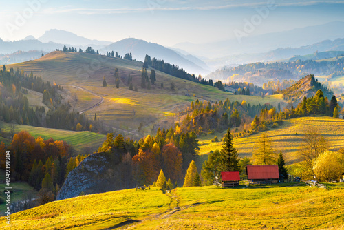 Fotografía Mountain landscape in the Pieniny National Park at the foot of the Tatra Mountains