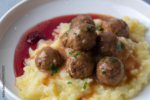 Köttbullar - Traditional Sw...
