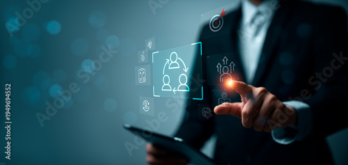 Cuadro en lienzo Business professional implementing change management strategy through digital in