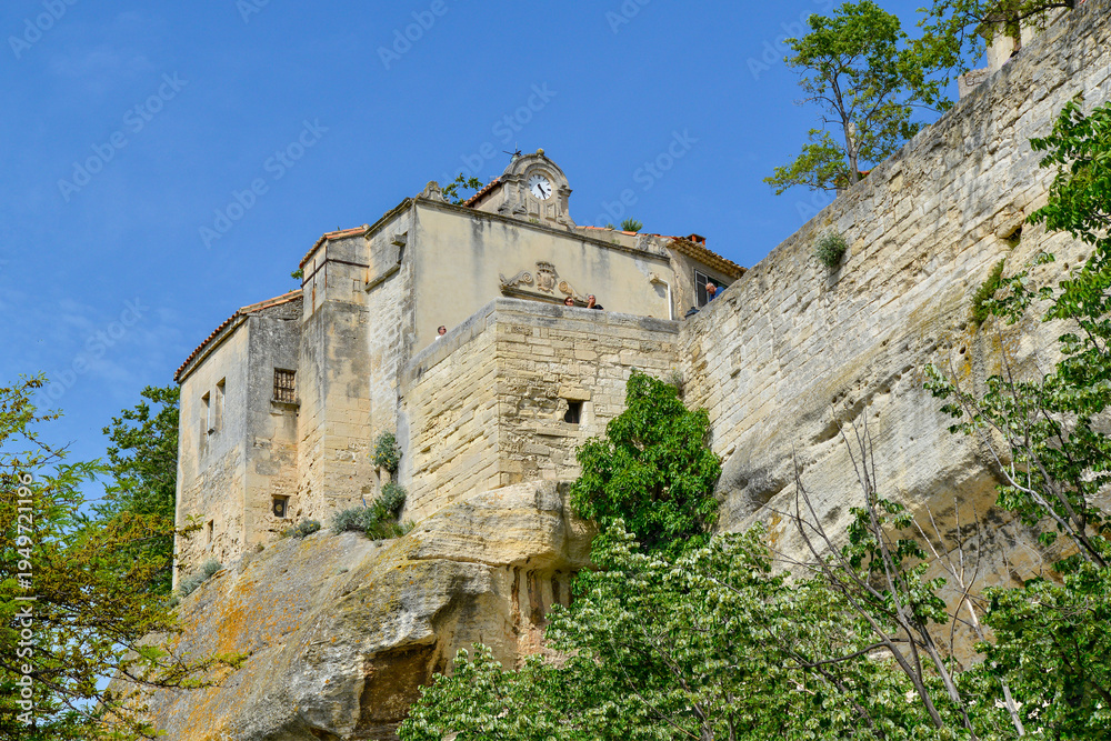 Fototapeta premium Le village des Baux-de-Provence et ses murailles