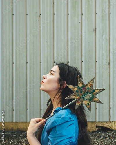 Fotografia Whimsical Female Character with Magical Wand in Fantasy Style