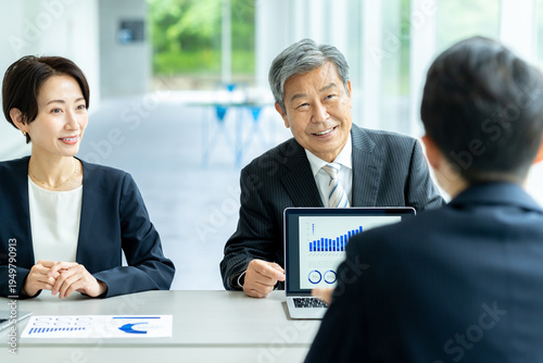 コンサルタント