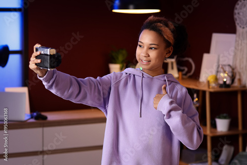 Teenage African-American gi...