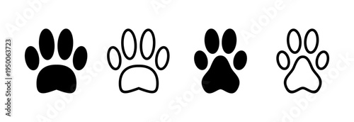 Paw icon vector illustration. paw print sign and symbol. dog or cat paw
