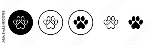 Paw icon logo design. paw print sign and symbol. dog or cat paw