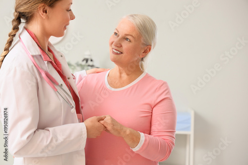 Mature woman with gynecolog...