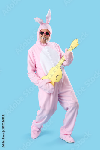 Cool senior man in Easter b...