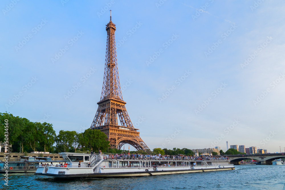 Fototapeta premium eiffel tour over Seine river