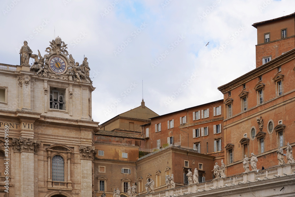 Fototapeta premium Rome. Italy; December 30, 2025: St. Peter's Square and the facade of St. Peter's Basilica in Vatican City.