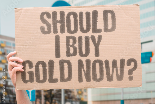 Bild auf Leinwand "Should I Buy Gold Now?" Should I buy gold now as a safe haven or are there better ways to protect my savings today? INVEST
