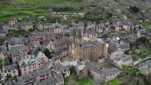 Conques desde el aire