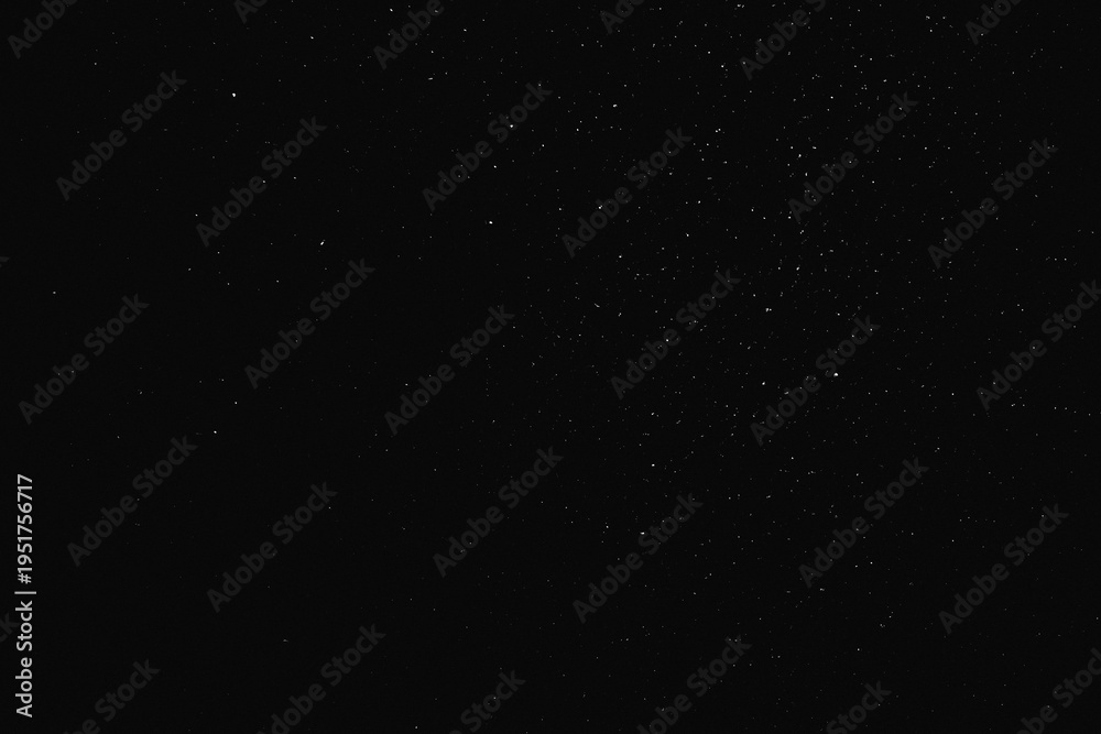 Obraz premium Grunge overlay effect with scratch and dust on black. background, retro noisy grain dust texture for film or photo overlay, old photo overlay texture, black grainy background