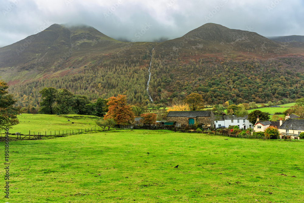 Fototapeta premium Beautiful autumn landscape of England. United Kingdom
