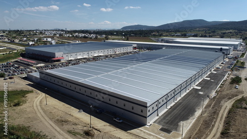 Foto Nave industrial en construccion