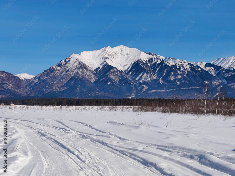 Fototapeta premium Blue sky and mountains