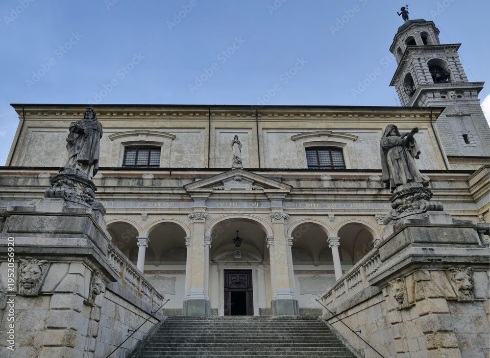 Obraz premium Churchyard and landscape from the church of Santa Maria Assunta in Clusone, Lombardy, Italy