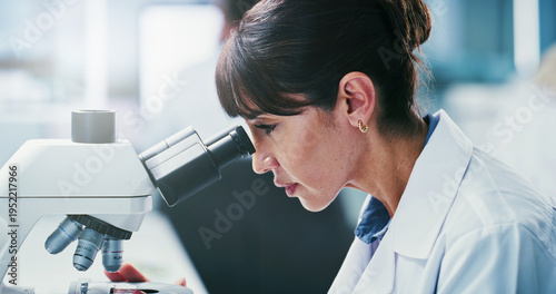 Foto Science, study or woman in lab with microscope, investigation or examination in biochemistry