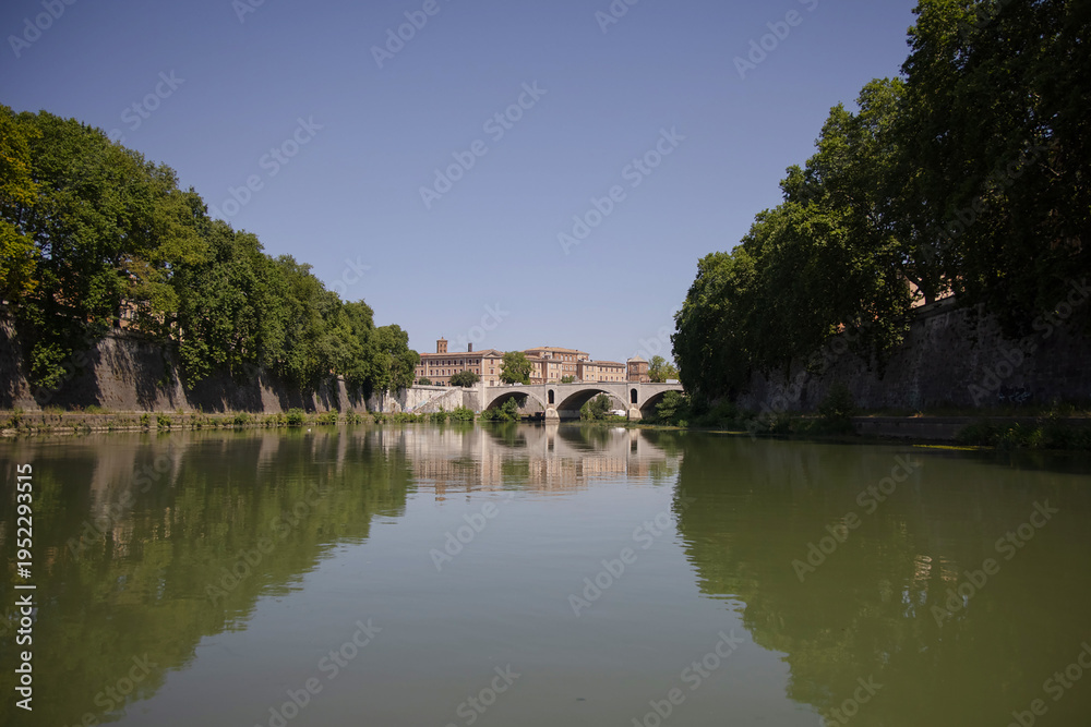 Fototapeta premium View of Rome from the Tiber River