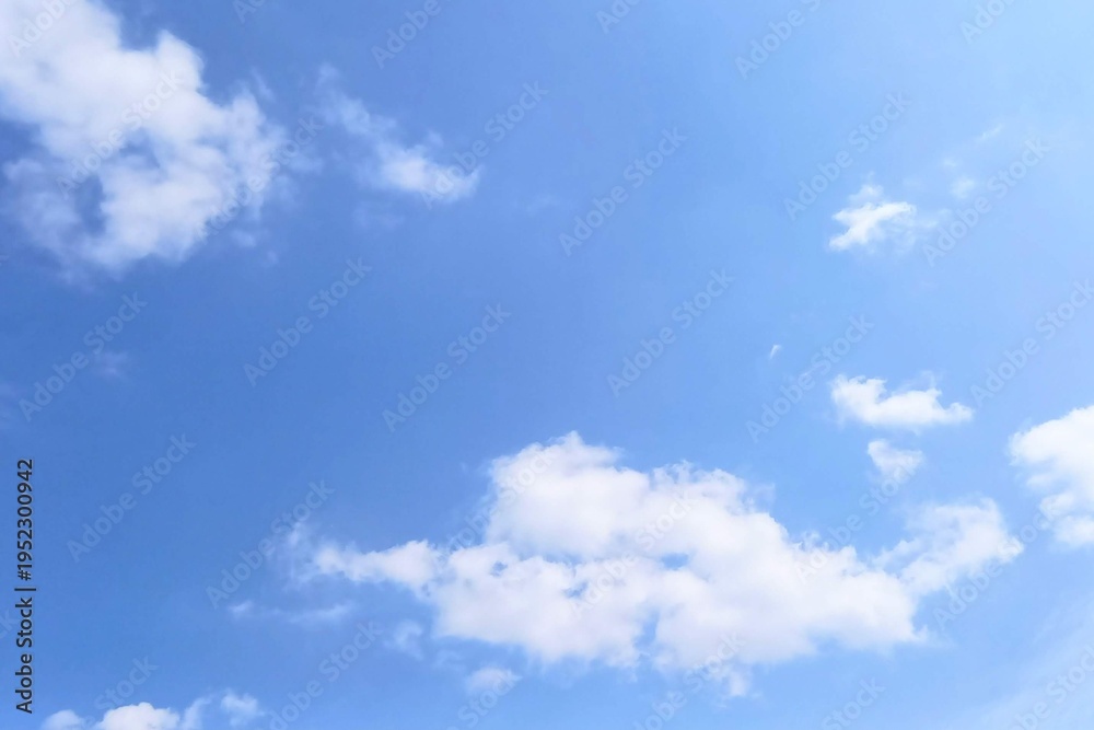 Obraz premium Blue sky with white clouds background