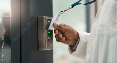 Canvas-taulu Hand, doctor and machine to scan card for access, secure entry and authentication of restricted area