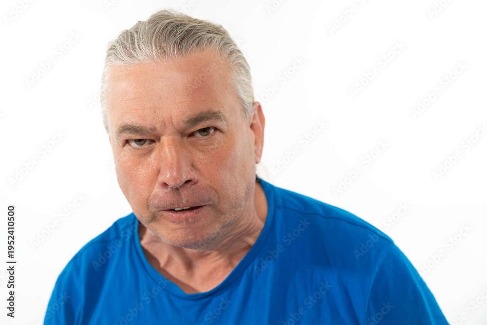 Fototapeta premium Hasserfüllter Mann Portrait