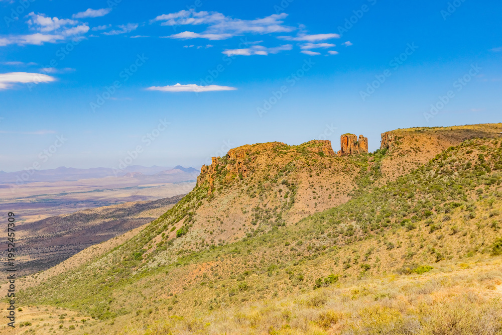 Fototapeta premium View of arid mountain landscape in Graaff-Reinet