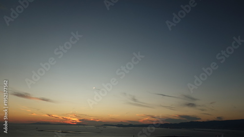 夕焼けと海