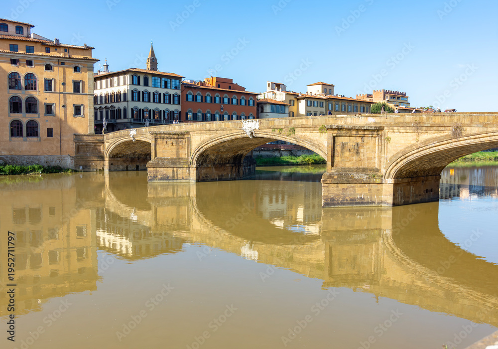 Fototapeta premium St. Trinity bridge over Arno river, Florence, Italy