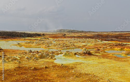 Obraz na plátne Colorful sulfur landscape with geothermal pools in Dallol, Ethiopia