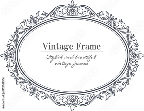 月と星のモチーフが美しいヴィンテージ調のオーバル型装飾フレーム