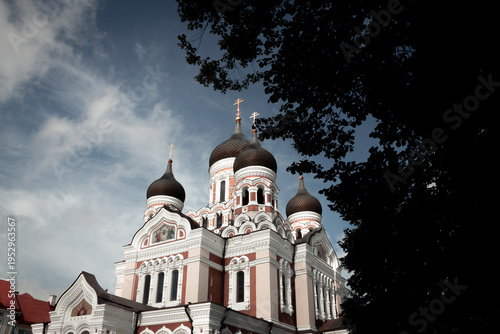 Canvas-taulu Orthodox cathedral with black onion domes and golden crosses in Tallinn, Estonia