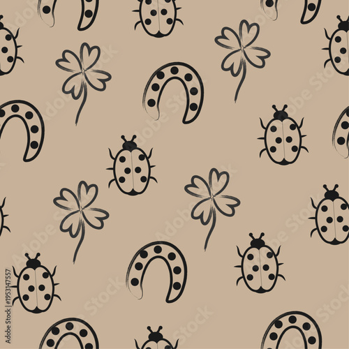 Seamless pattern with hand-drawn ladybugs, lucky horseshoes, and clover leaves on a neutral beige background perfect for textiles, wrapping paper, and digital backgrounds.