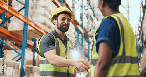 Foto Business people, logistics and storage with handshake for teamwork or partnership together