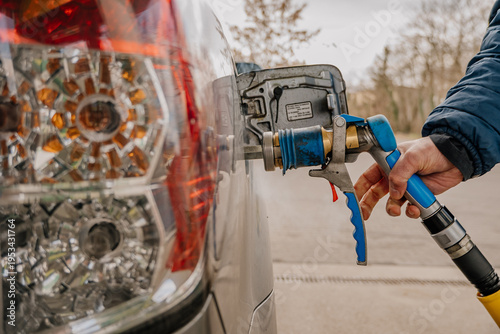 Tankowanie auta gazem